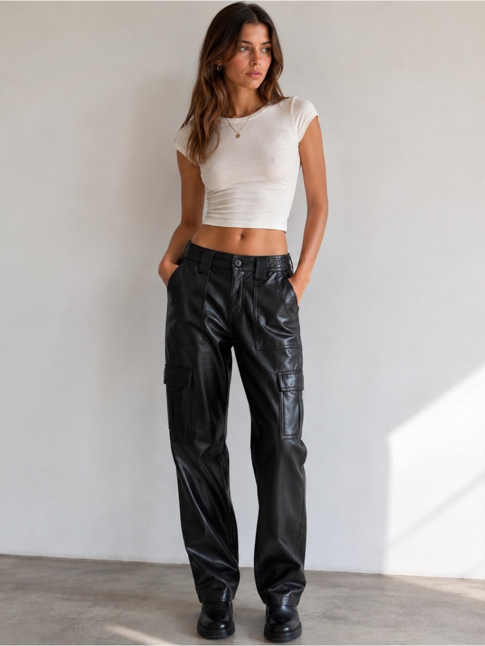 Y2K Moto Black Faux Leather Cargo Pants Size 00 American Eagle - Chic